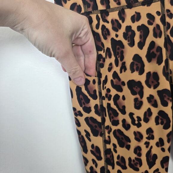 Fabletics Leopard Print Oasis‎ Pureluxe High-Waisted 7/8 Fitness Leggings Size S - Picture 4 of 8